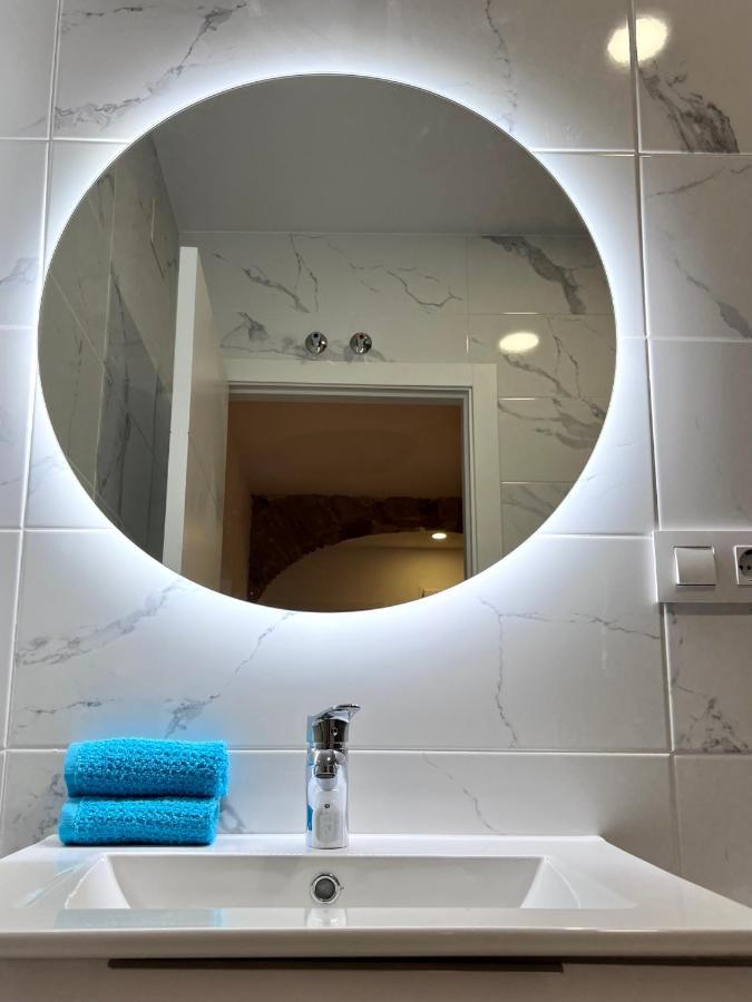 Gatu Premium La Pepa, Preferente Mayores De 25 Anos Y Familias Apartament Cadis